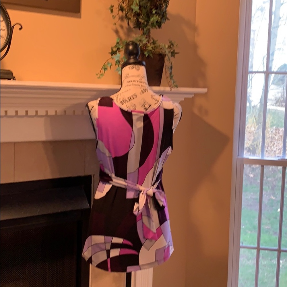 Dressy tank  that makes a BOLD statement - Picture 4 of 5